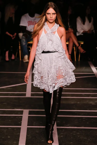 Look 56